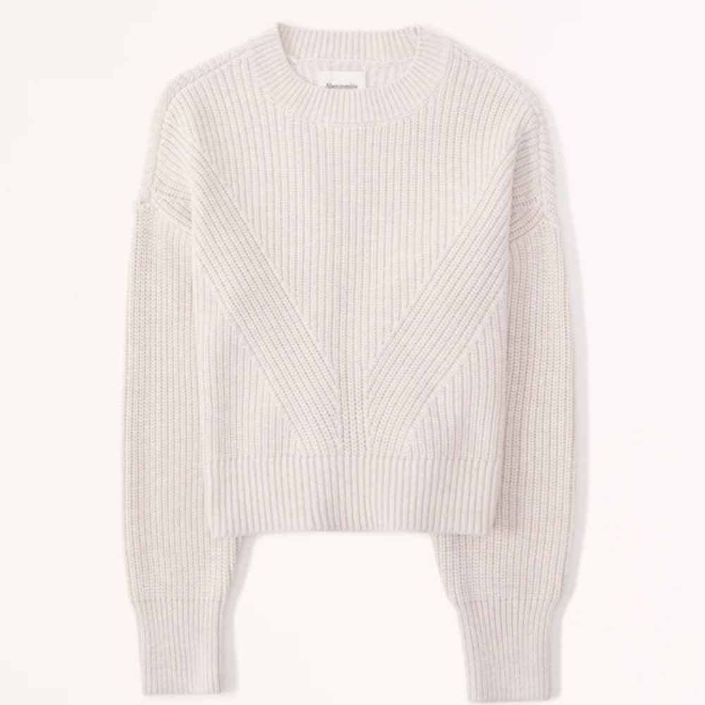 Abercrombie Wedge Crew Sweater in Cream